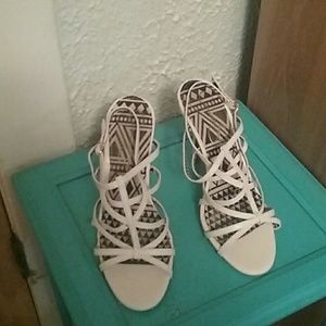 Jessica Simpson Primsoe slingback